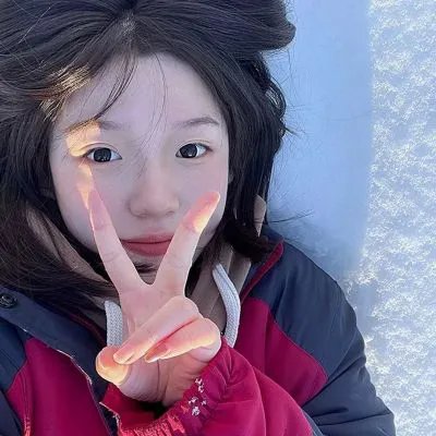 舞向死亡的少女 封面