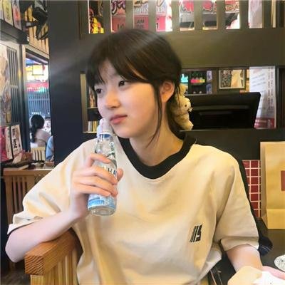 亚历克斯与艾玛